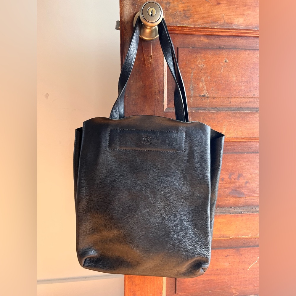 Gorgeous Il Bisonte Black Leather Tote Bag